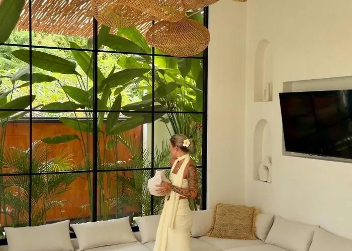 Simaya Private 2br Pool With Bathrooms *